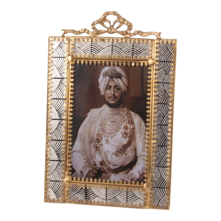 Fotorahmen 10x15 cm – gold – Messing – stehend