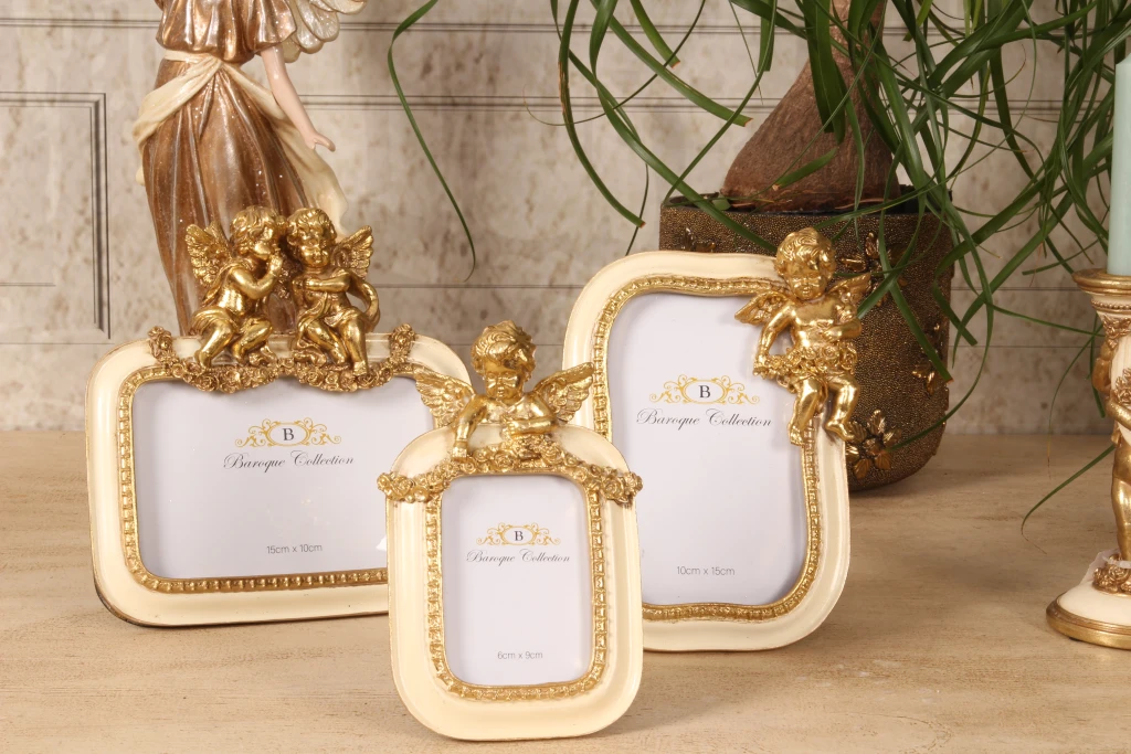 Fotorahmen 6 x 9 cm – crème/gold – Kunstharz – stehend